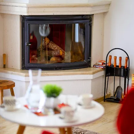 Holiday home Amazing In With Wifi Vrlika