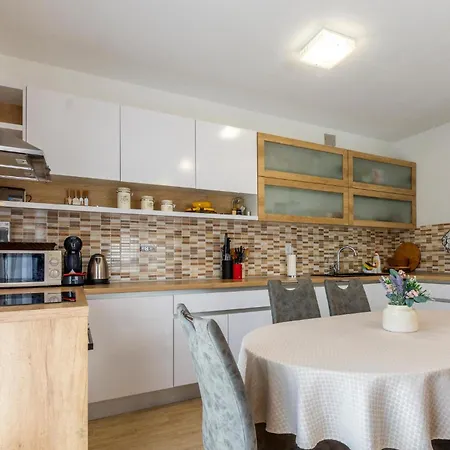 Amazing In With Wifi Holiday home