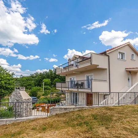 Amazing In With House A Mountain View Casa vacanze Vrlika